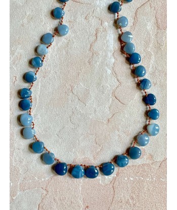 BERRYBLUE BLUE OPAL NECKLACE plus qu'un jeu 