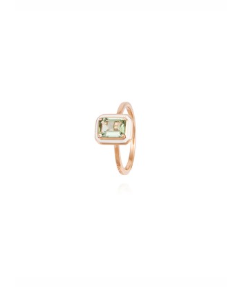 GREEN TOURMALINE RING WITH IVORY ENAMEL une grave pollution 